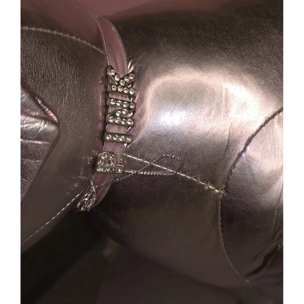 Vintage Victoria's Secret PINK Medium Princess Display Dog Metallic Crown - Picture 2 of 8